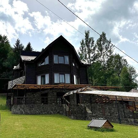Mountain Cottage Yaremche Exterior photo