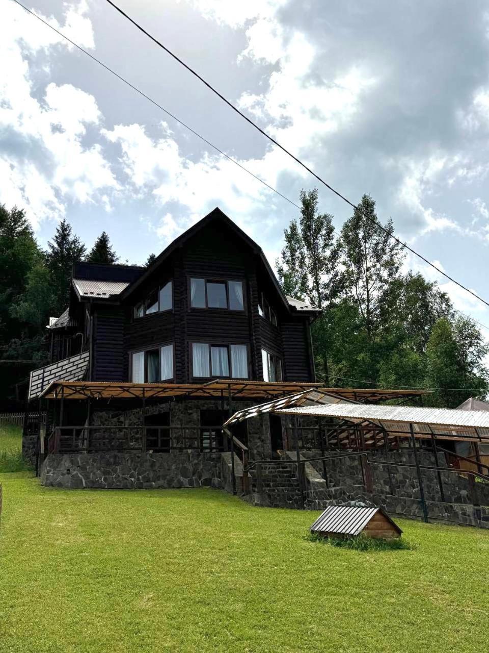 Mountain Cottage Yaremche Exterior photo
